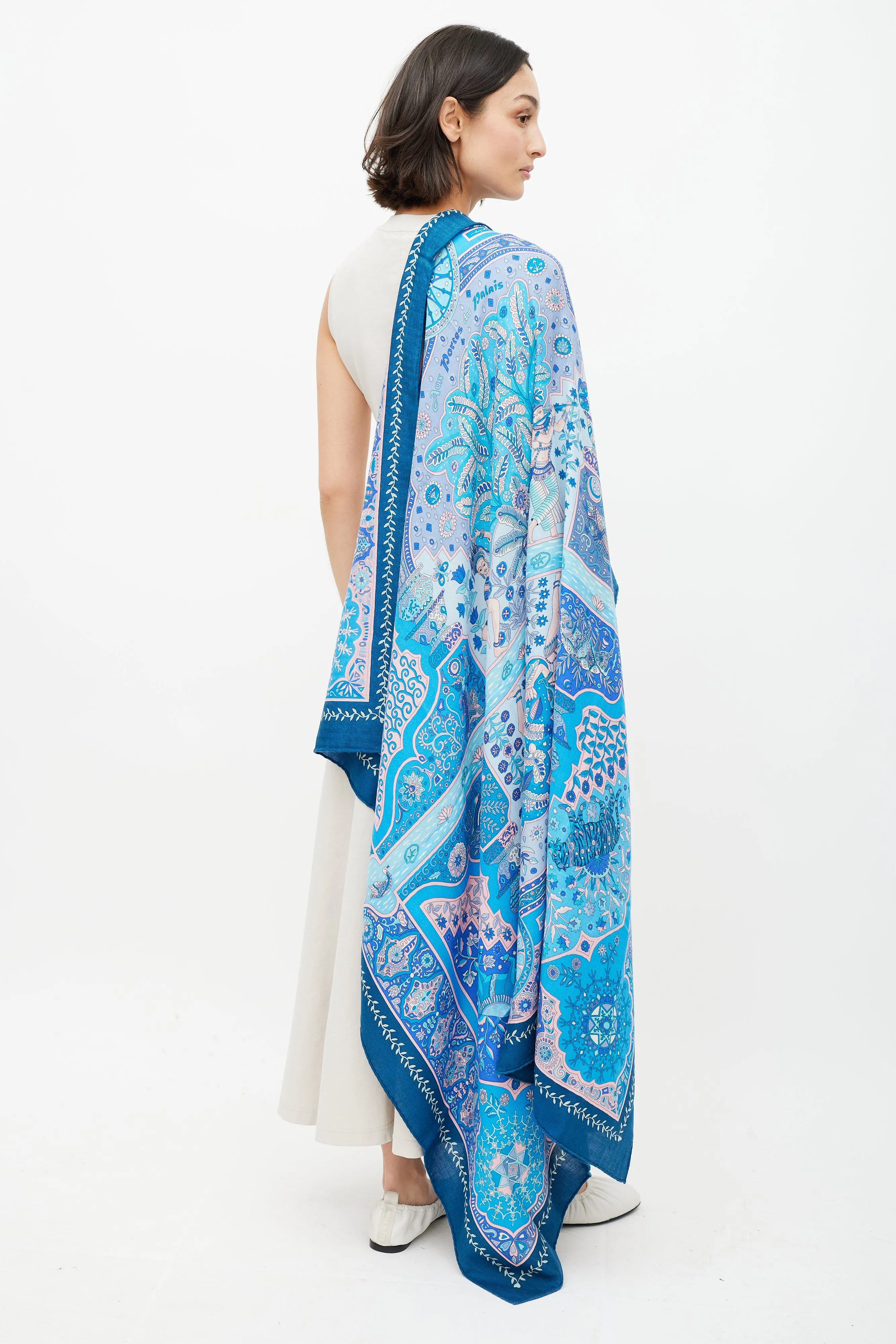 Blue & Pink Aux Portes de Palais 140 Scarf
